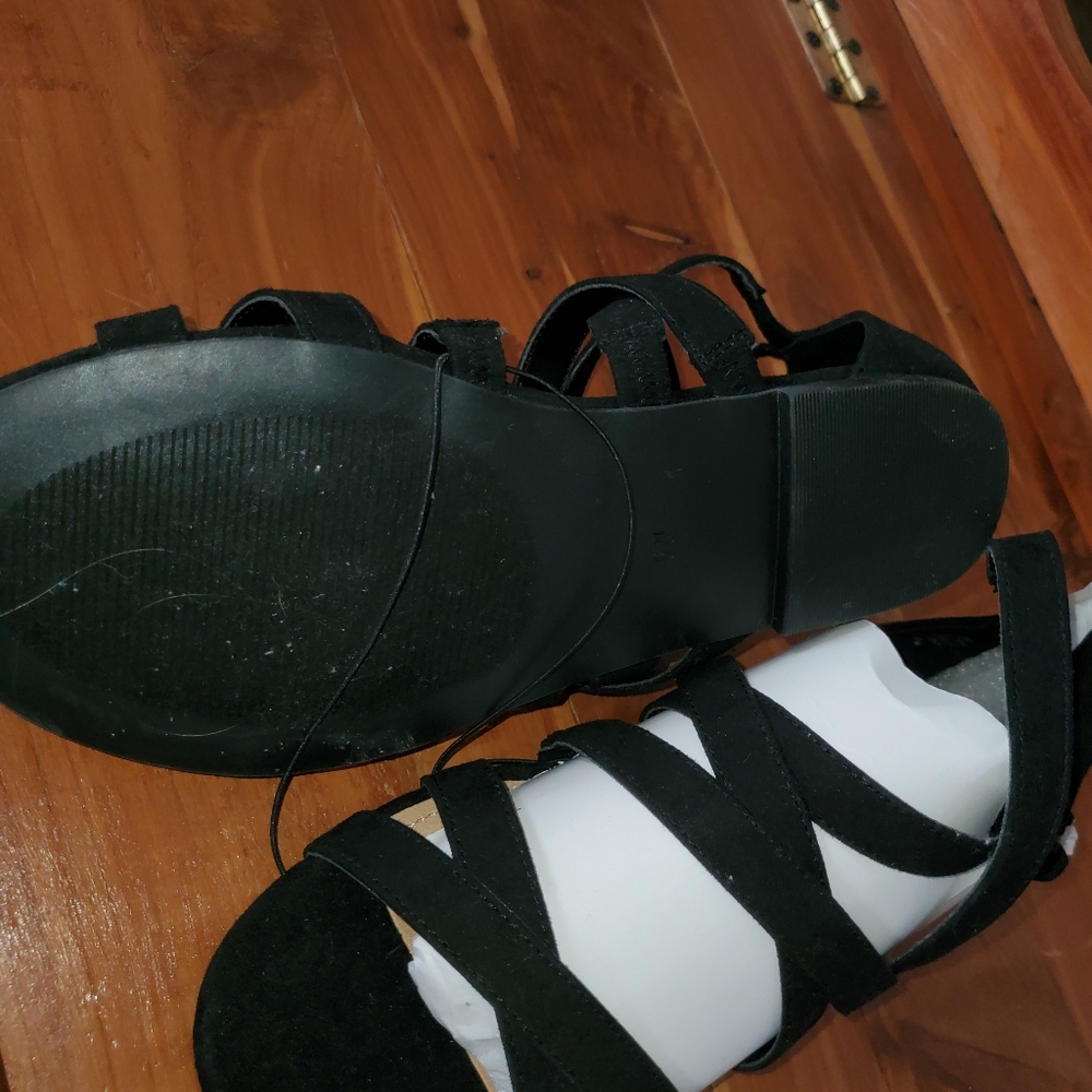 Black sandals (tie around ankle)